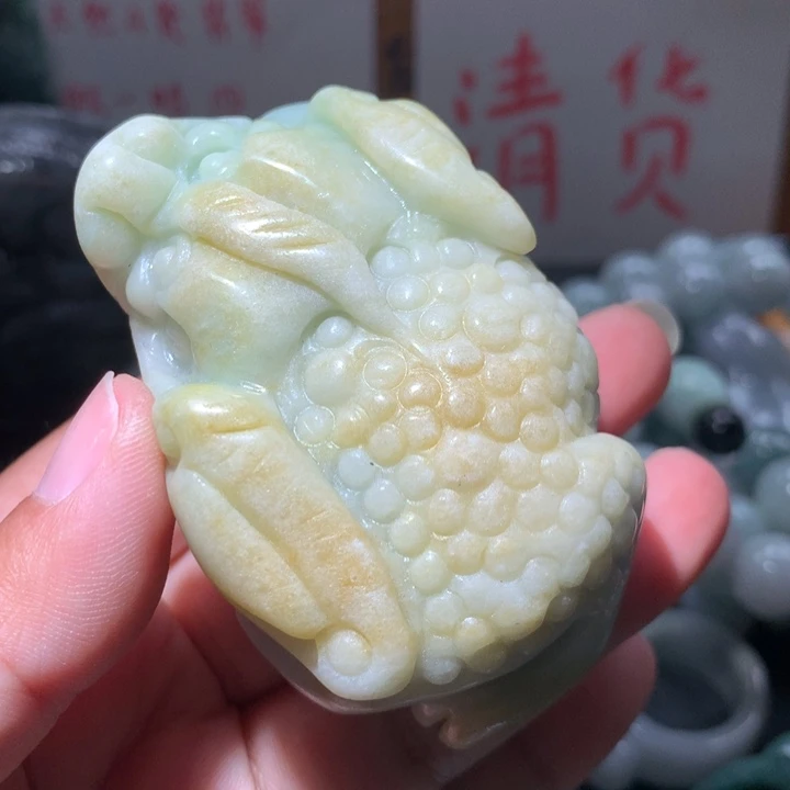 翡翠未镶嵌颈饰保真天然A货翡翠