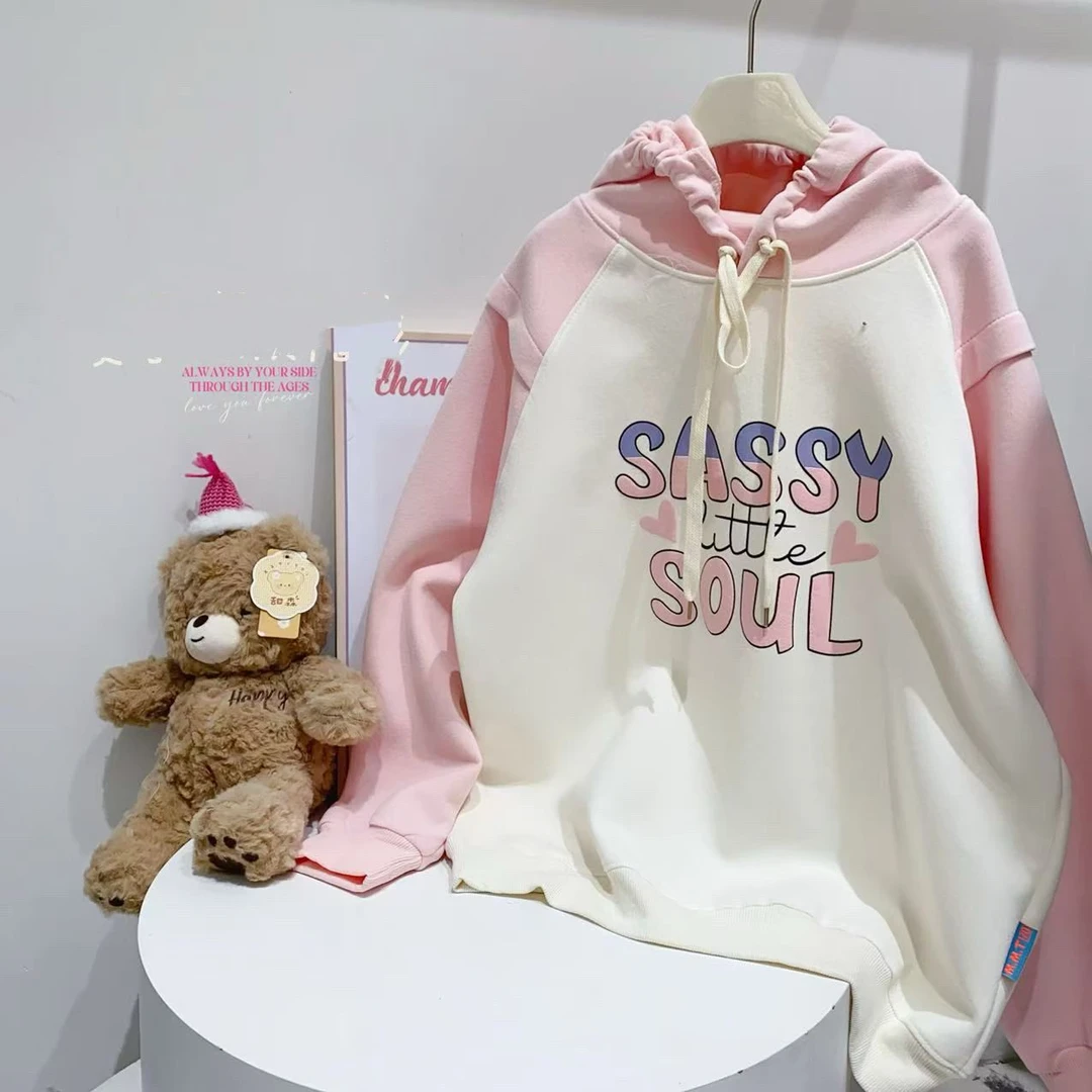 214~女童春款粉色字母连帽卫衣