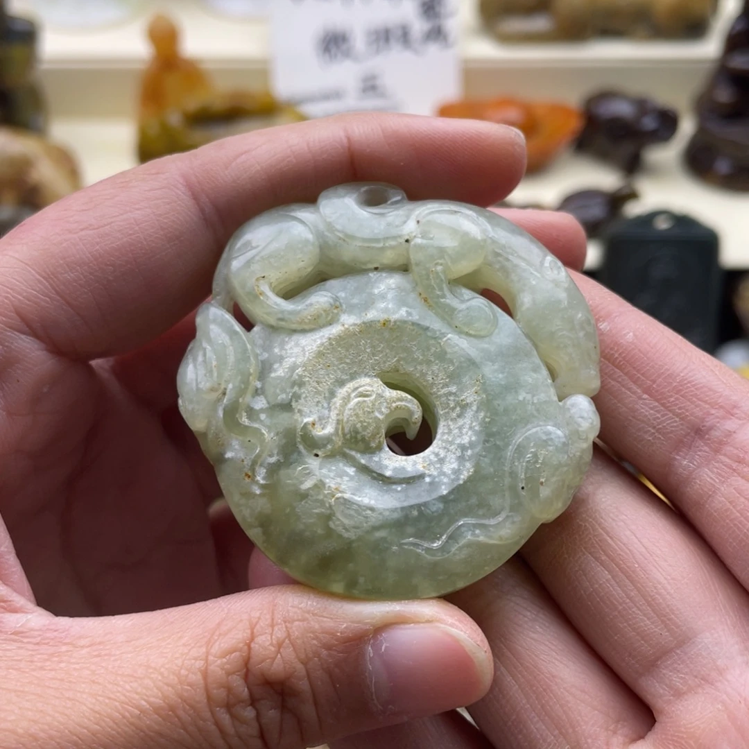未镶嵌蛇纹石玉颈饰21