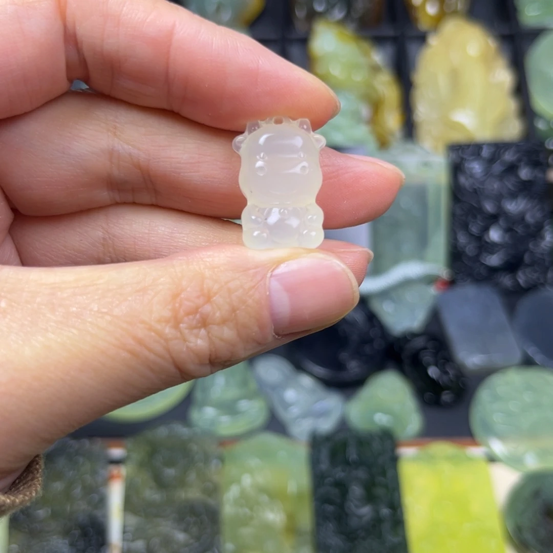 蛇纹石玉未镶嵌吊坠(不含链)