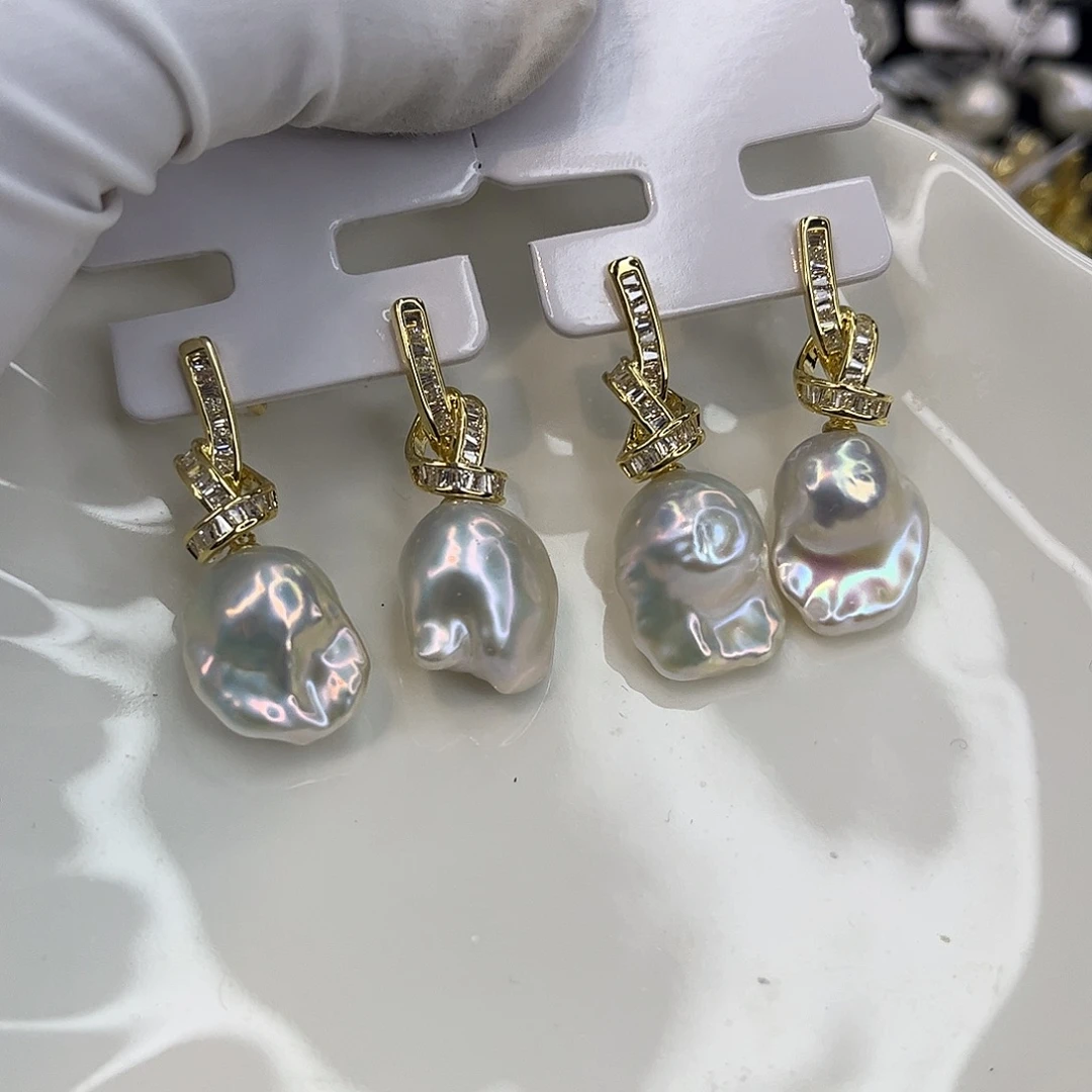 淡水珍珠合金耳饰