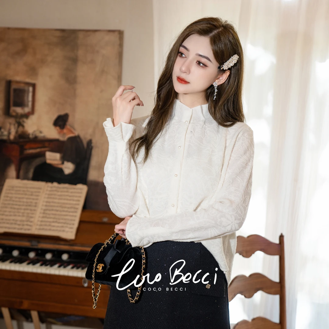 COCO BECCI【清浅时光】100绵羊毛立体提花珍珠纽扣上衣CFLJD314033
