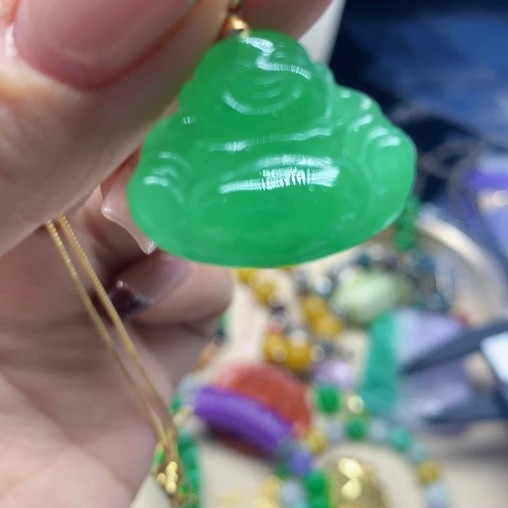 翡翠颈饰未镶嵌吊坠