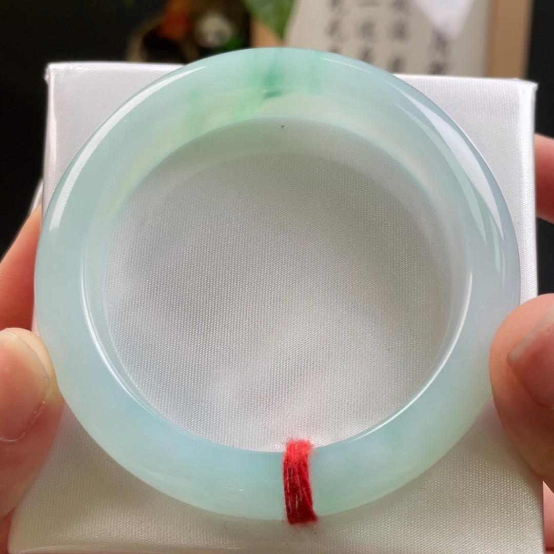翡翠手镯未镶嵌翡翠手镯3号有裂