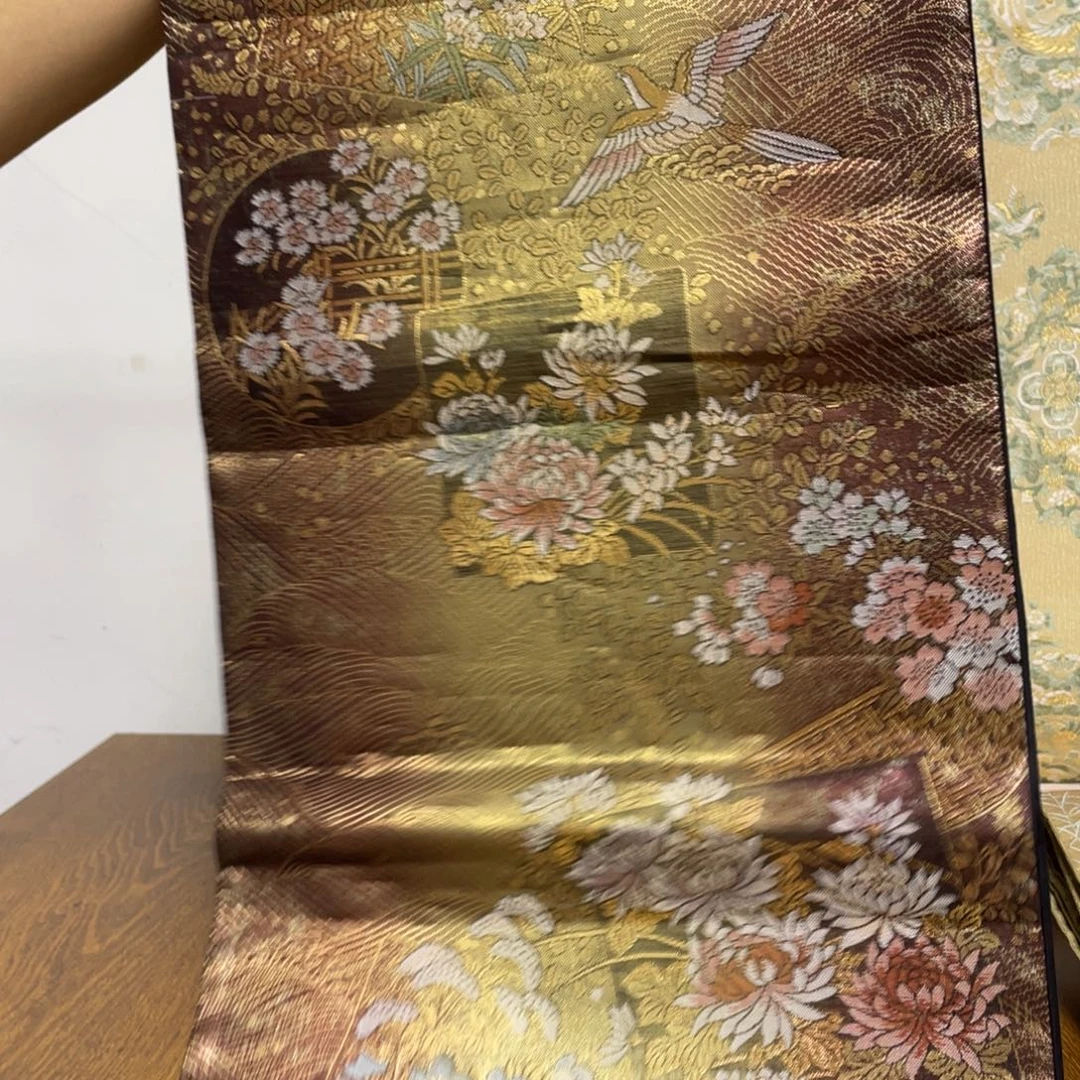 织绣织锦缎，织锦缎。