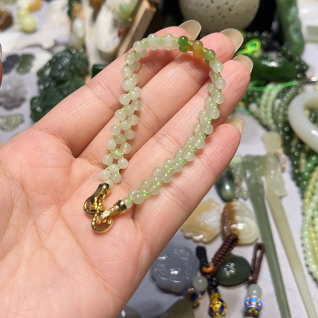 姑***子和田玉未镶嵌手串