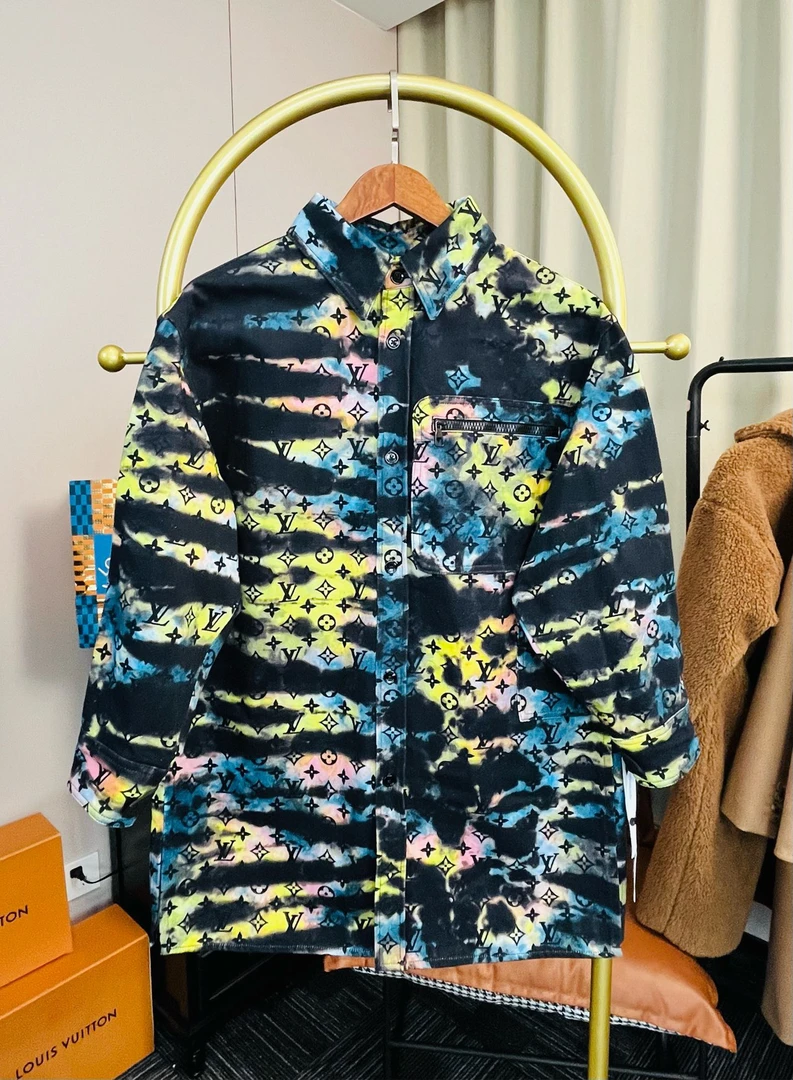 99新 LouisVuitton/路易威登 渐变满印长款外套 xs码 99新/无配件