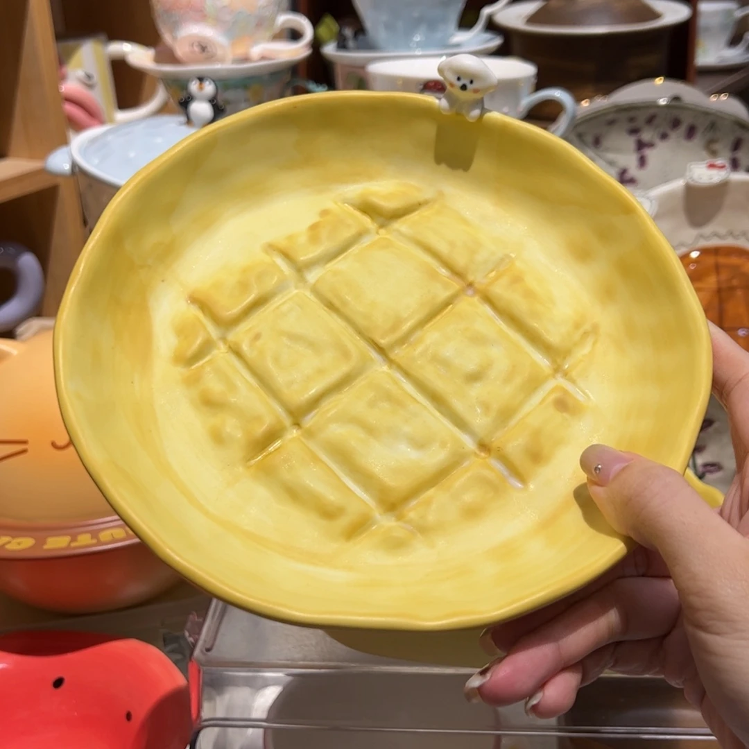 黄色立体小狗圆盘