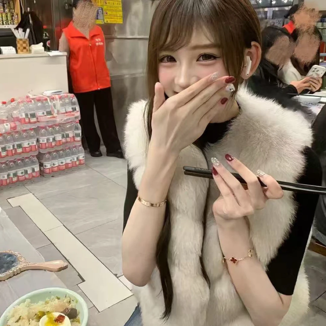 人造皮草 乔·现货 有实拍马甲仿真毛皮草软毛显瘦夫人不吃荔枝皮