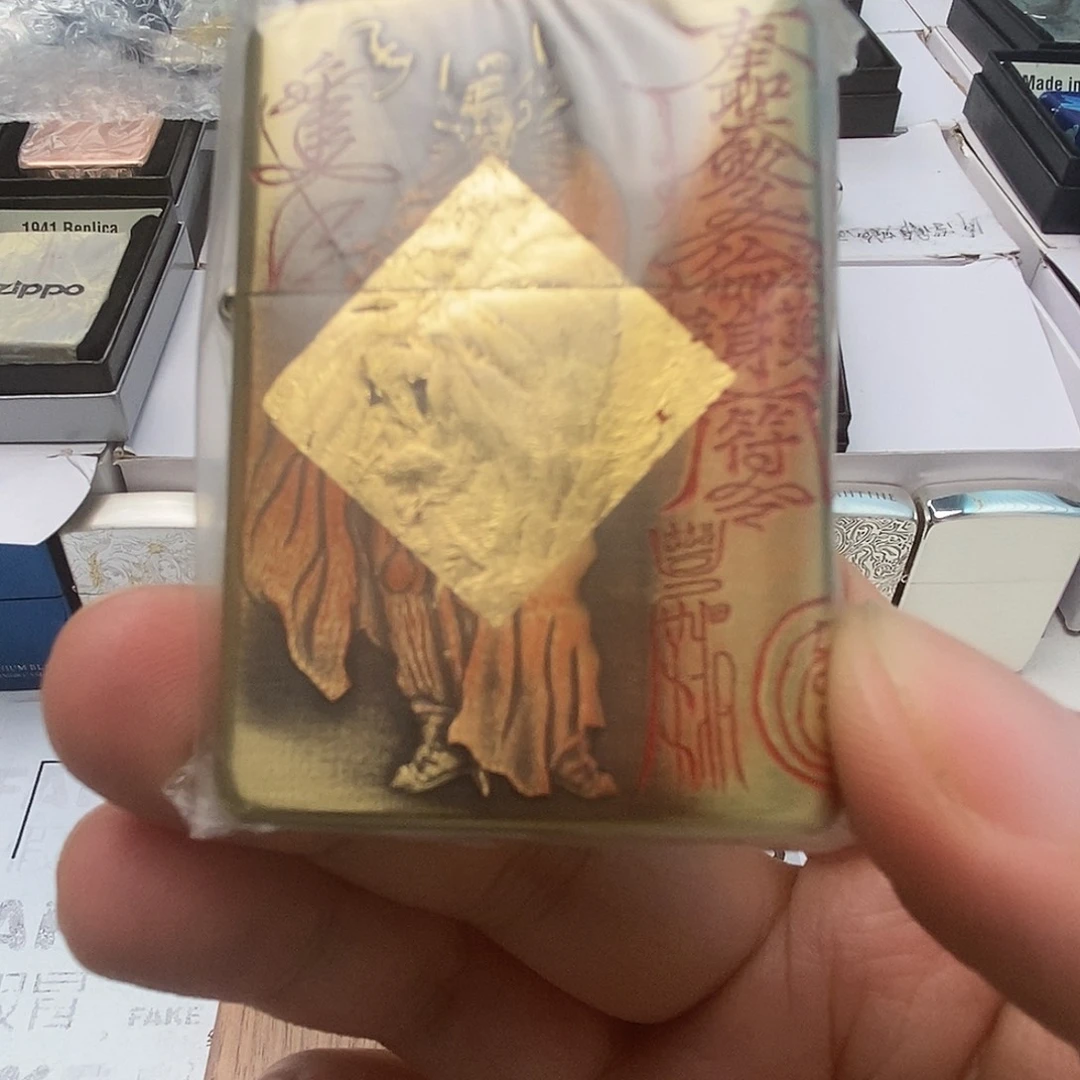 L***。铜黄铜时刻经雕工艺品