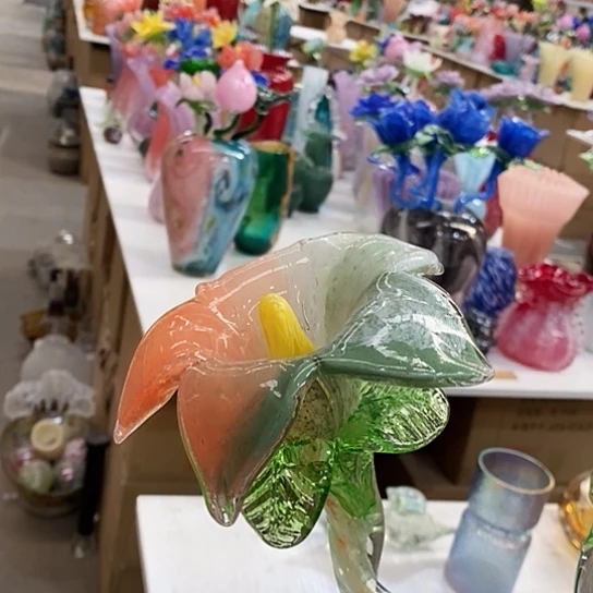 琉璃花瓶高45厘米宽9厘米