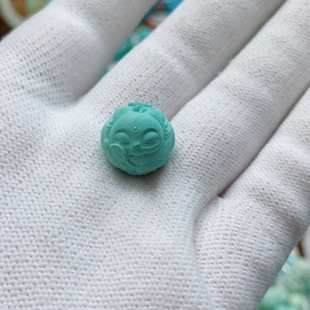 绿松石未镶嵌九尾狐14mm