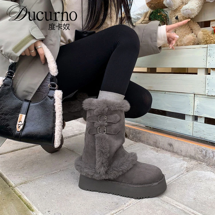 DUCURNO超乖毛毛靴女设计感时尚短靴加绒加厚保暖雪地靴冬季棉靴