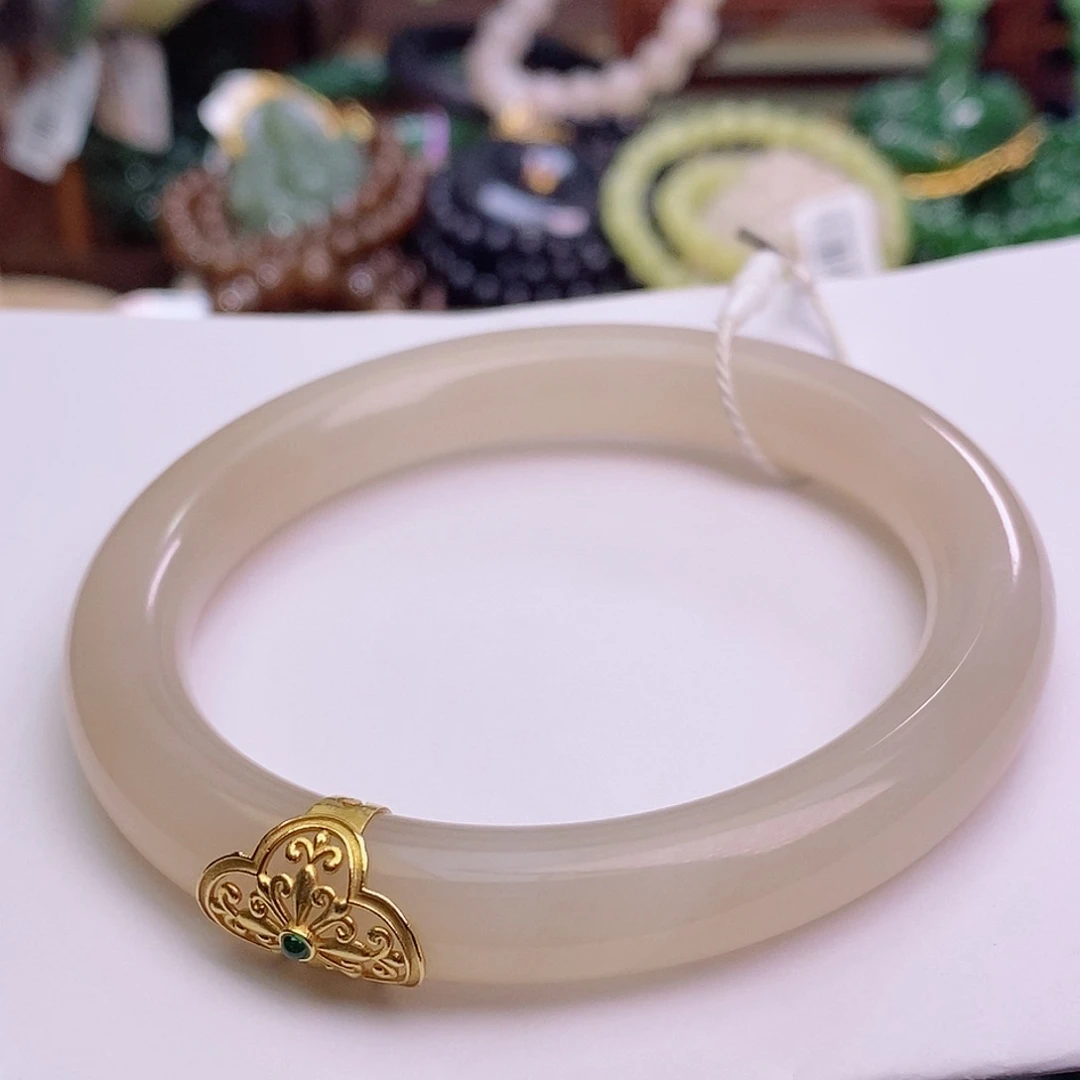 和田玉未镶嵌颈饰熟藕粉金镶圆条手镯58.3圈口