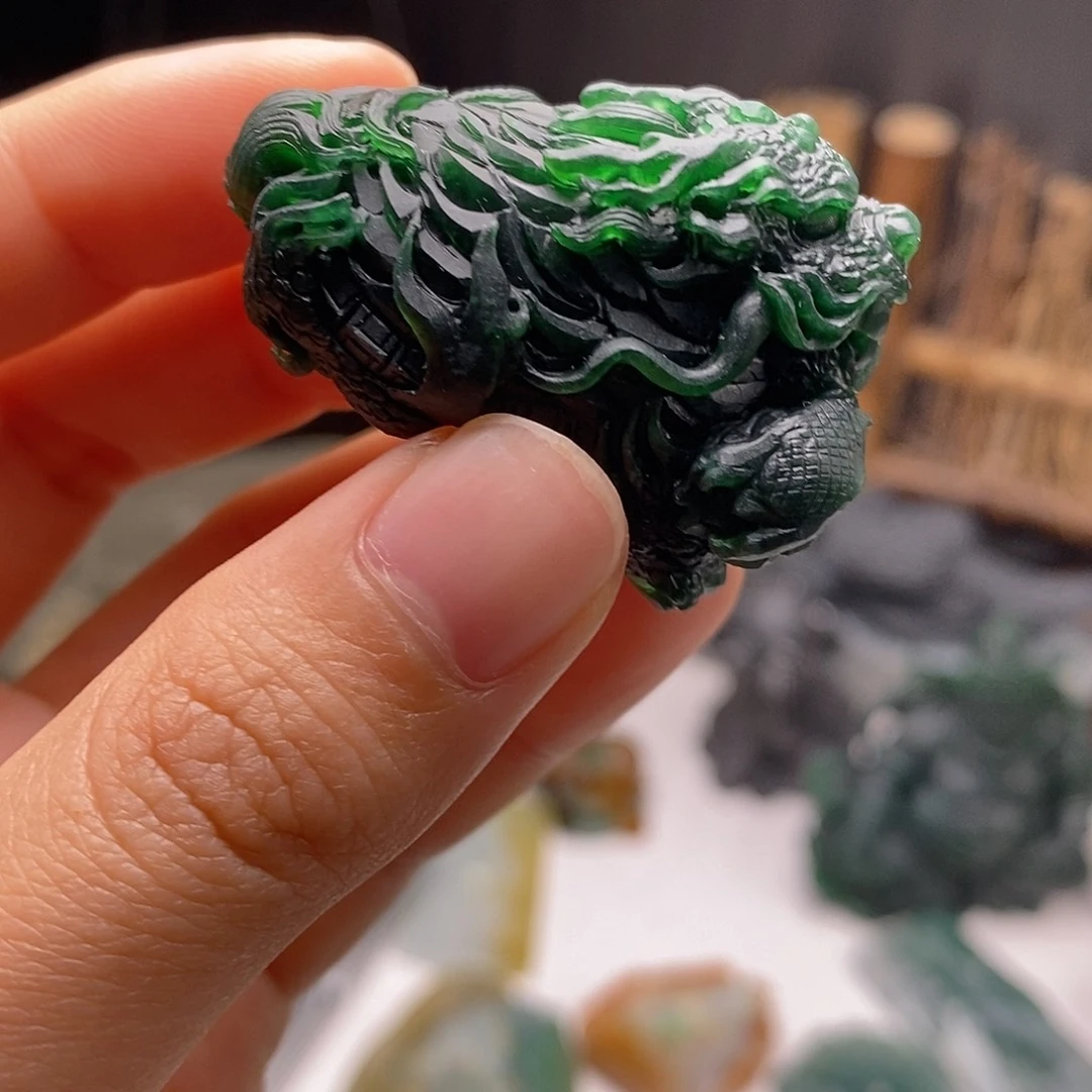 定制翡翠未镶嵌翡翠