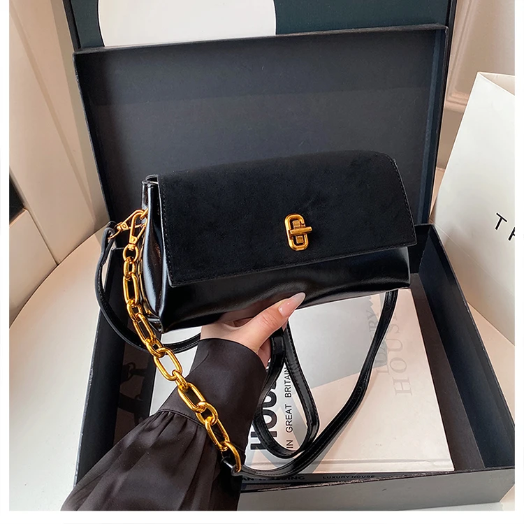 6241 黑色（长22厘米高12厘米）时尚百搭包包（无礼盒）