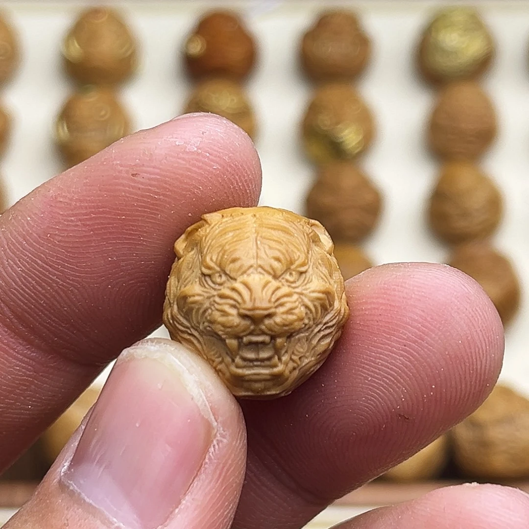 猴头核桃吊坠虎头17