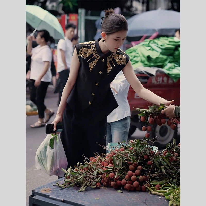 2025超火夏装一整套气质高级感轻奢高端刺绣上衣裤子两件套装女夏