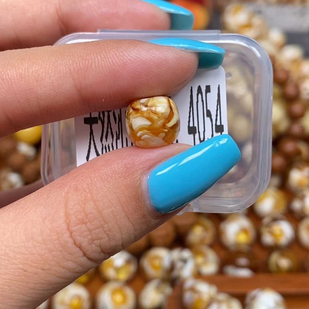 蜜蜡未镶嵌珠宝奇石4054