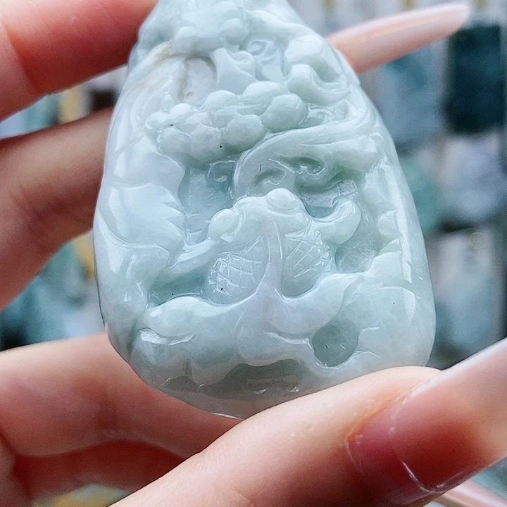 翡翠未镶嵌颈饰翡翠