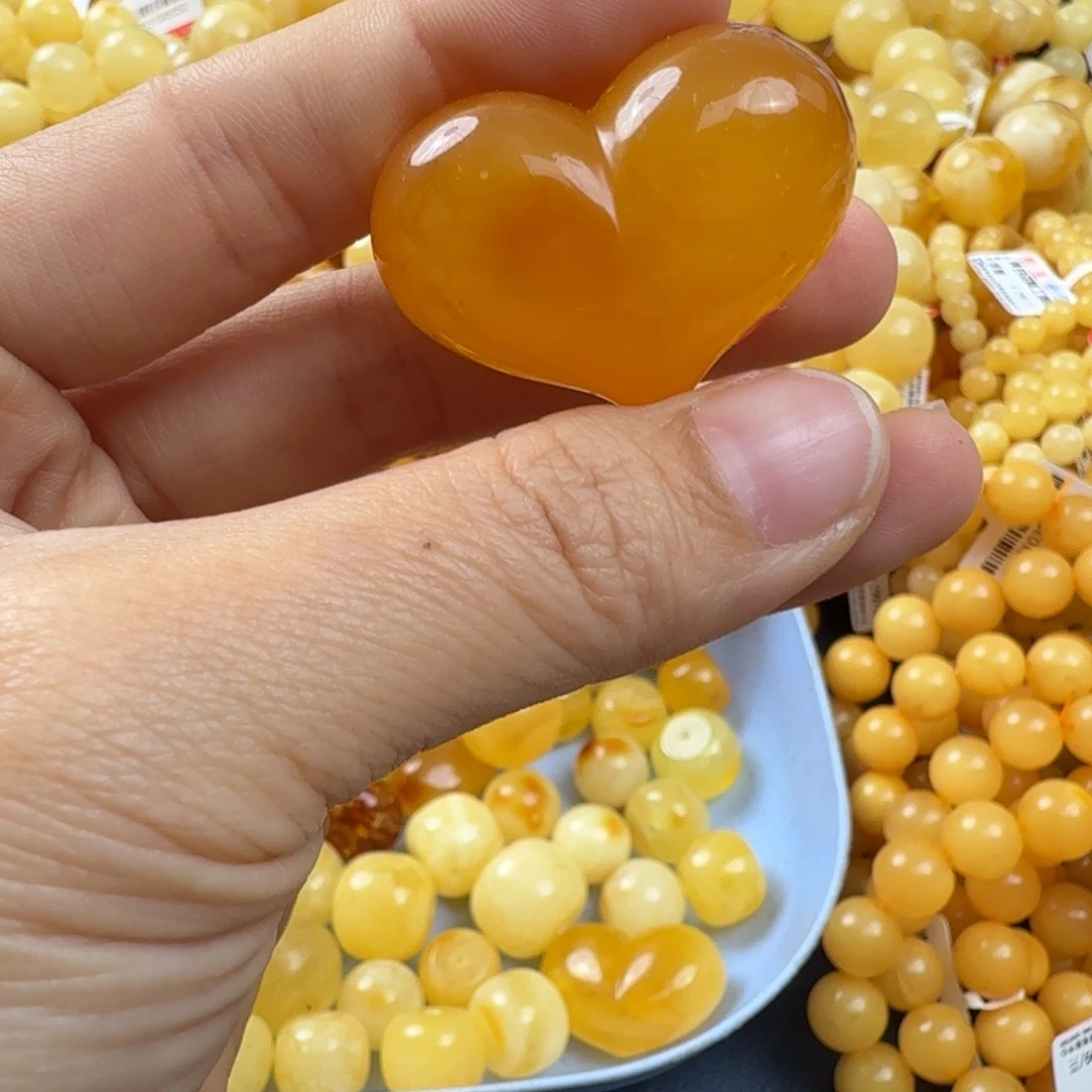 琥珀未镶嵌珠宝奇石