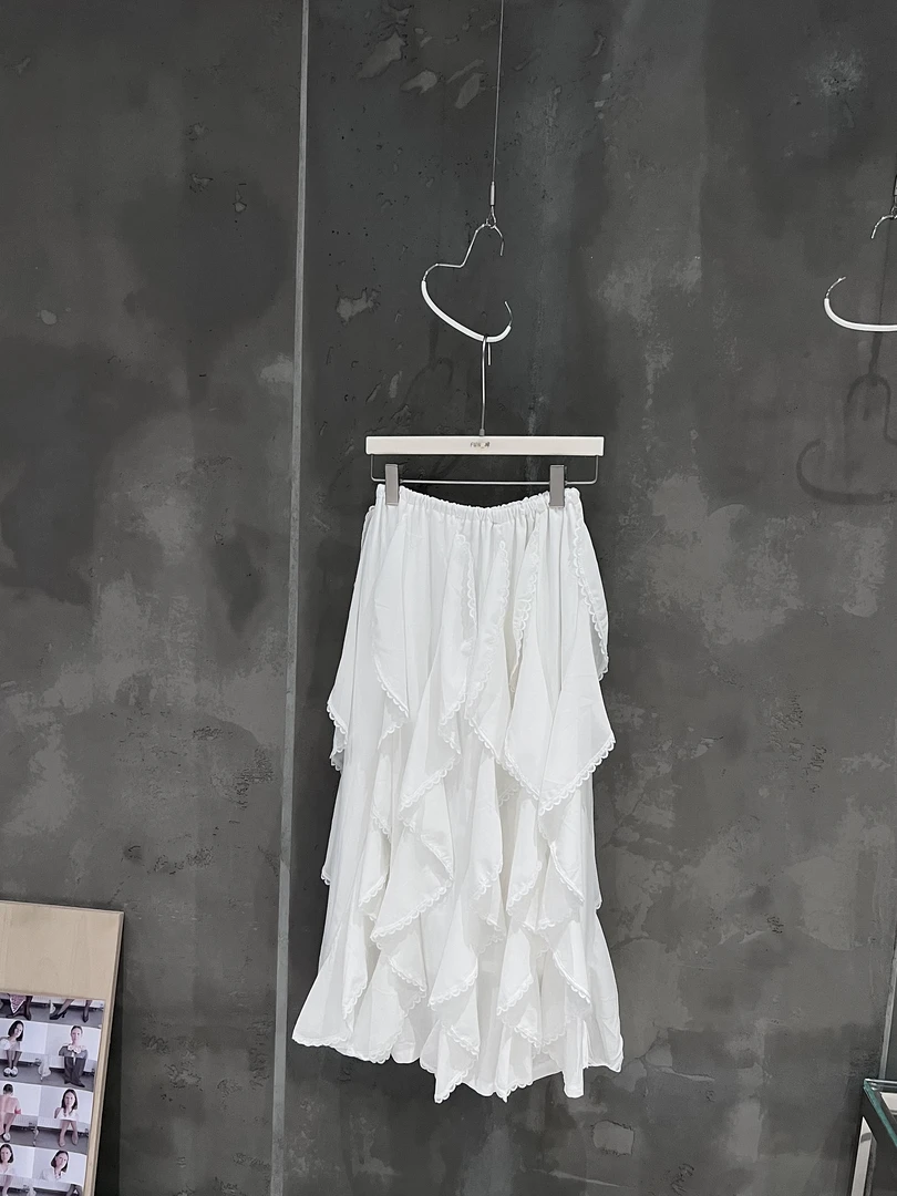 2025春夏新款显瘦气质时尚温柔显高白月光半裙