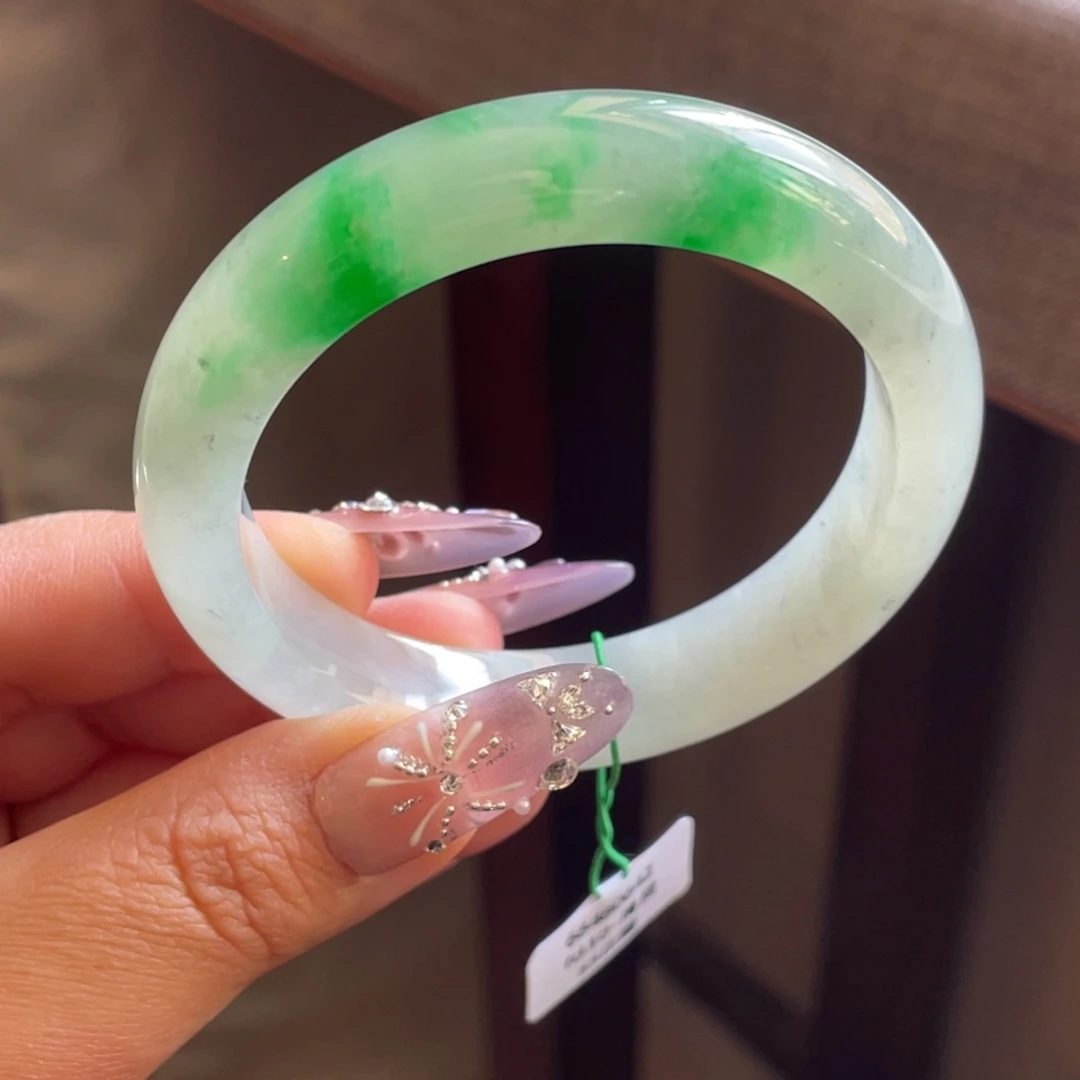 翡翠未镶嵌手镯【清货亏出】冰飘辣绿正圈手镯