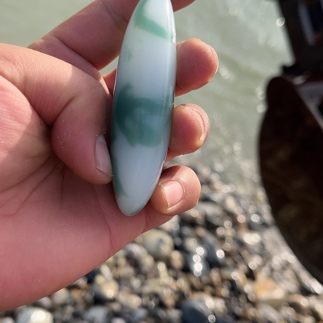 和田玉（糖玉）未镶嵌珠宝奇石