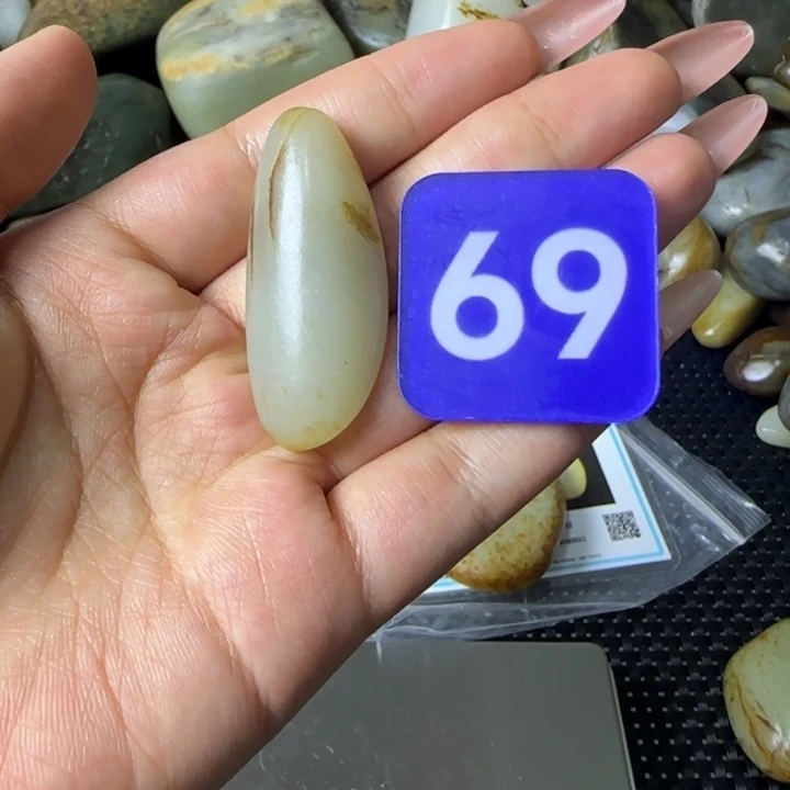 未镶嵌和田玉把件
