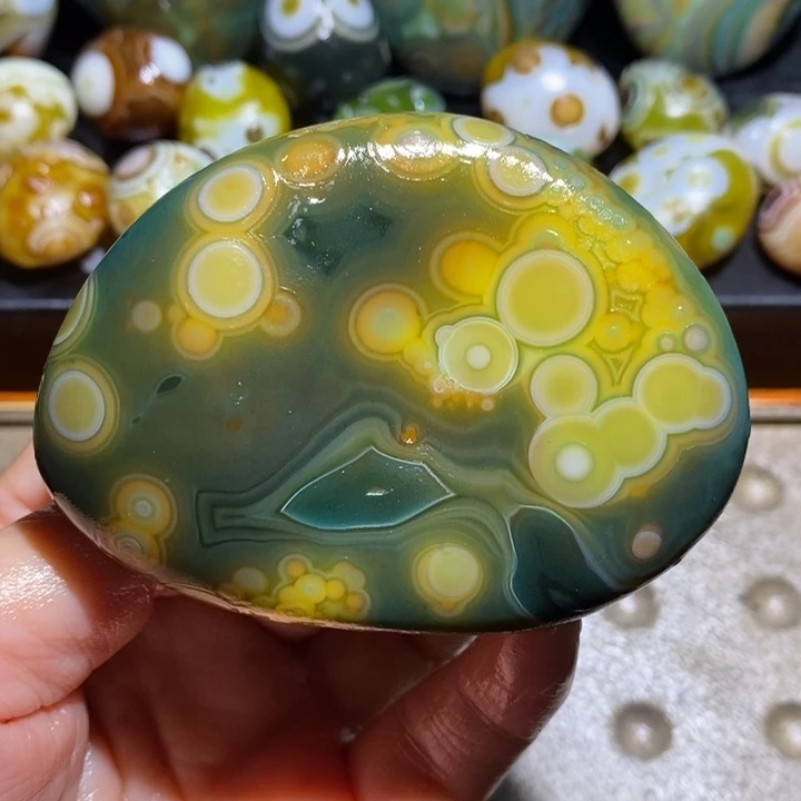 未镶嵌玛瑙/玉髓珠宝半成品65