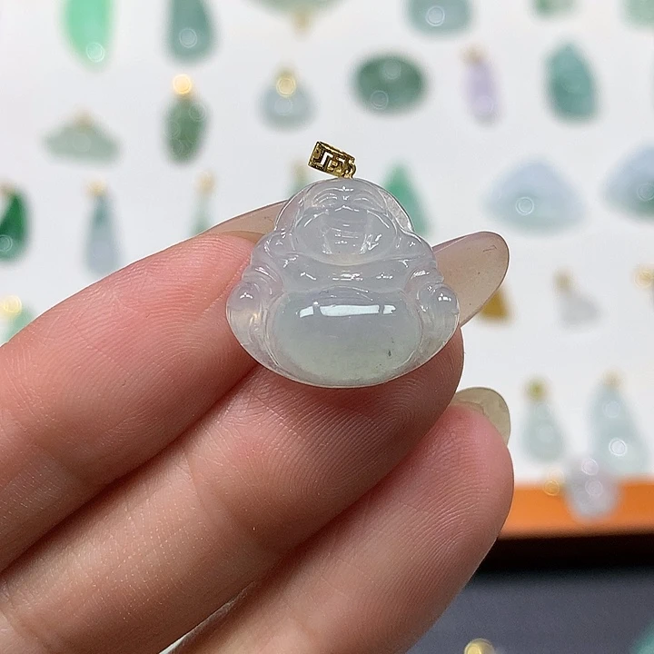 颈饰18K金镶嵌翡翠