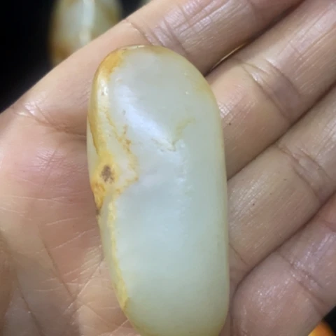 和田玉（糖玉）未镶嵌挂件