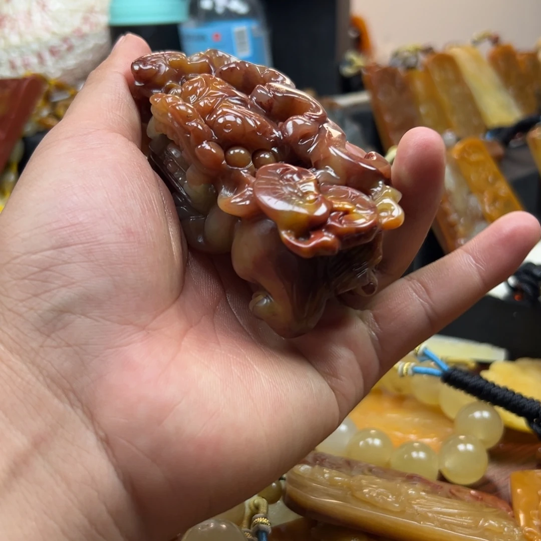 石英质玉（黄龙玉）未镶嵌hly