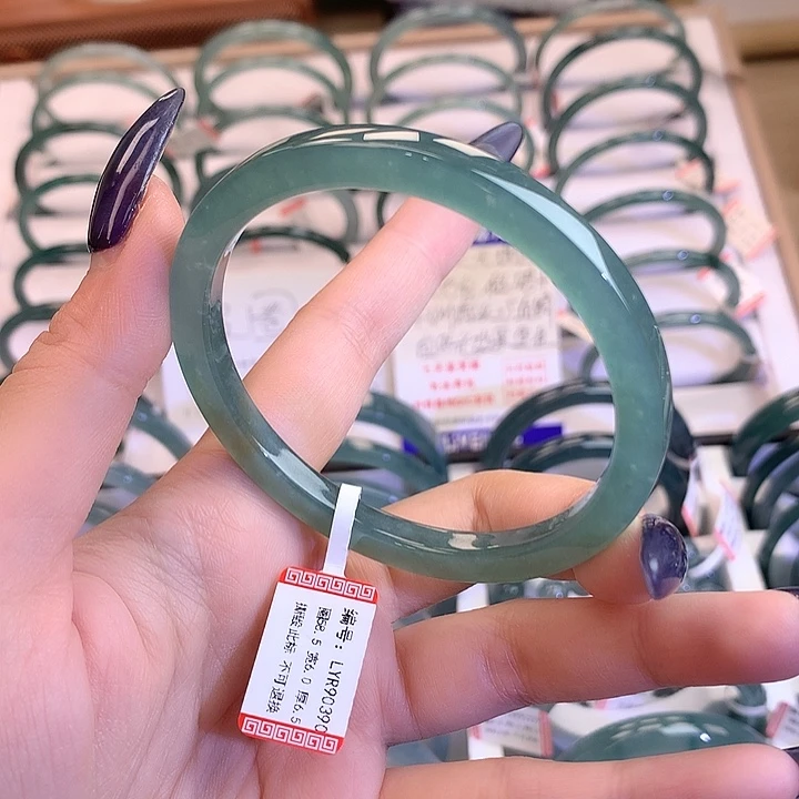 翡翠未镶嵌手镯5859