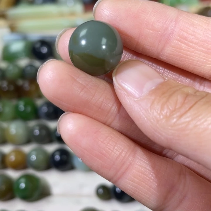 和田玉（糖玉）未镶嵌珠宝半成品16