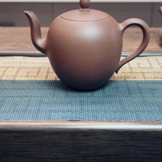 茶壶紫砂黄龙山原矿底槽清半手工瑕（200 cc）