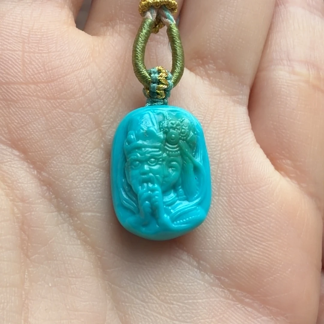 绿松石未镶嵌颈饰