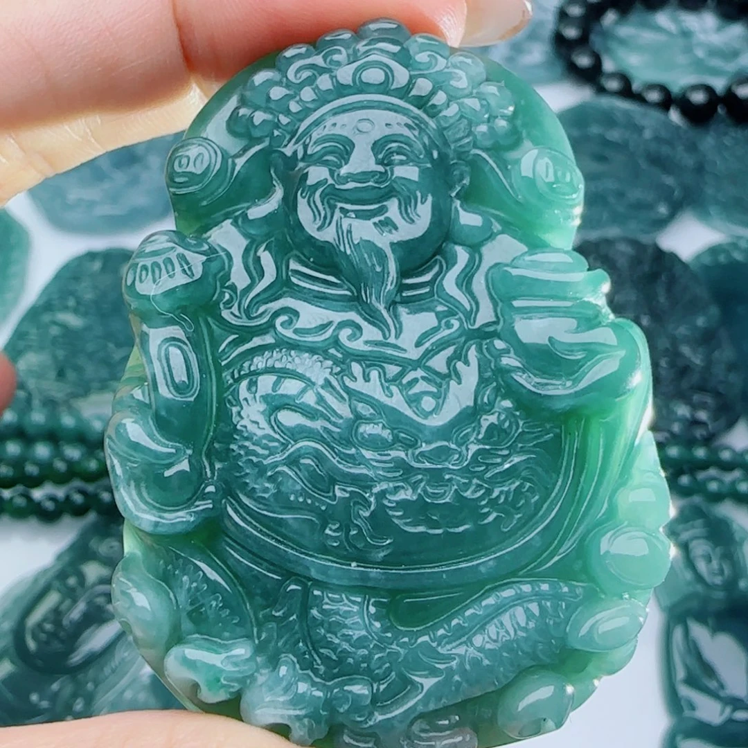 颈饰未镶嵌翡翠多样性发货天然的A货翡翠