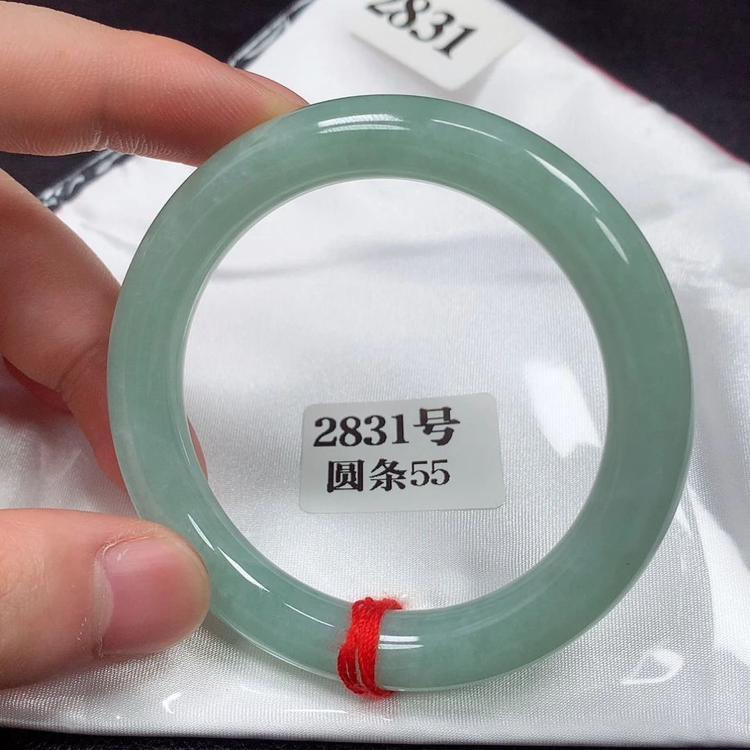 翡翠手镯未镶嵌2831号