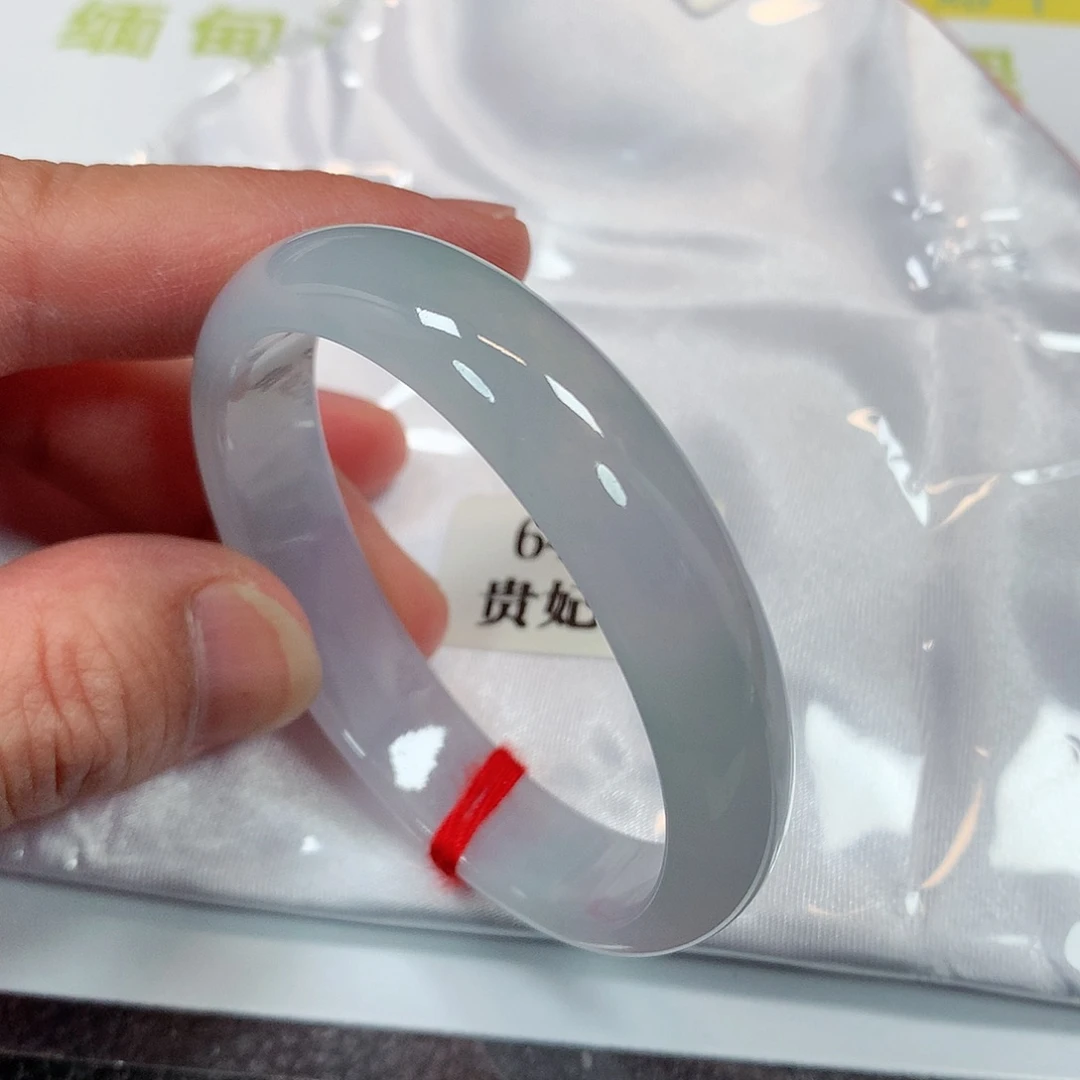 【闪购商品】未镶嵌手镯（贵妃镯）翡翠64号