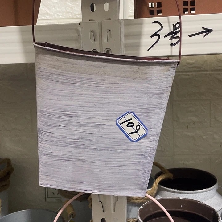 红陶铁艺园艺柳编花插