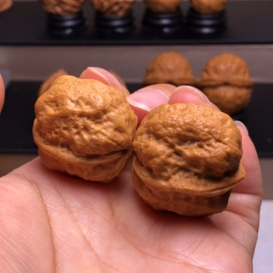 文玩核桃把件玉龙金蟾16