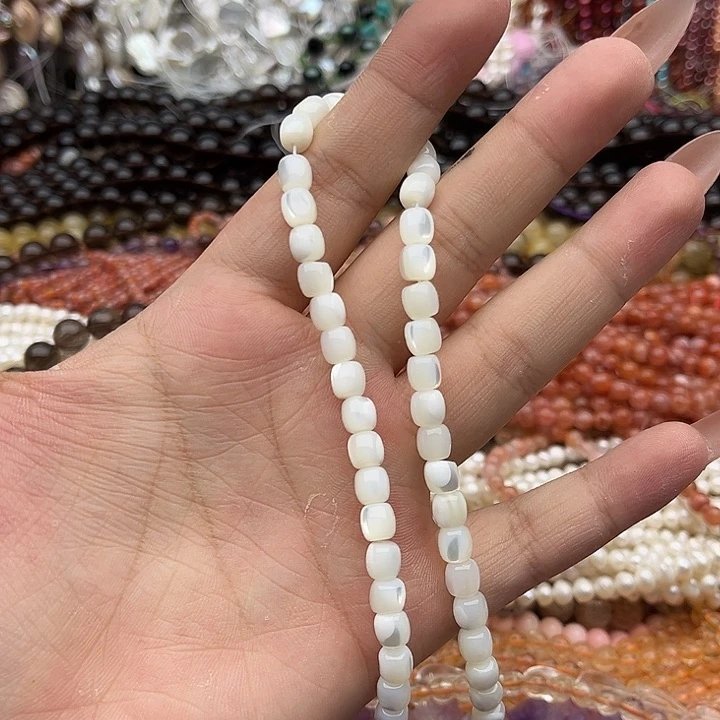 玛瑙/玉髓未镶嵌珠宝半成品一条8mm左右白蝶贝老型珠