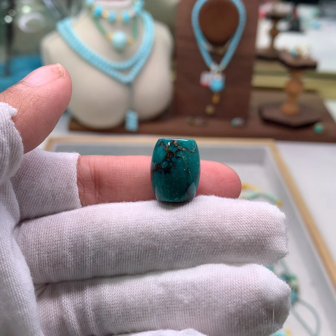 绿松石配饰未镶嵌