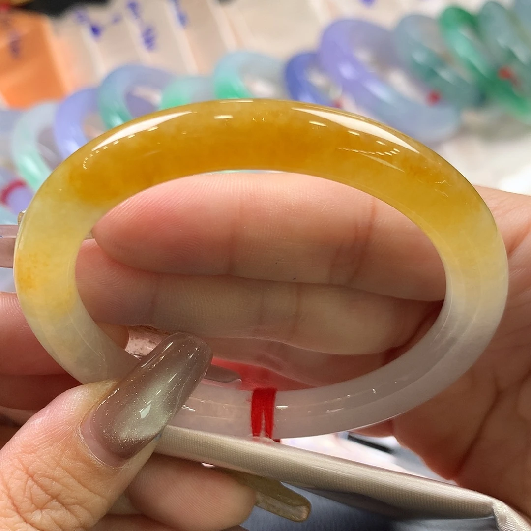 翡翠未镶嵌手镯53.6正圈