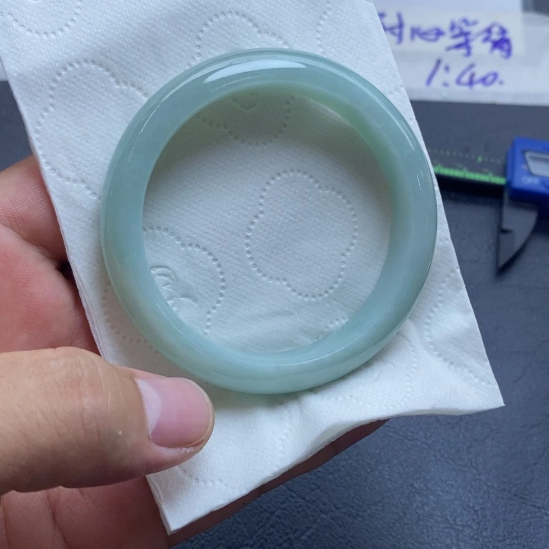 翡翠手镯未镶嵌王*辉翡翠手镯
