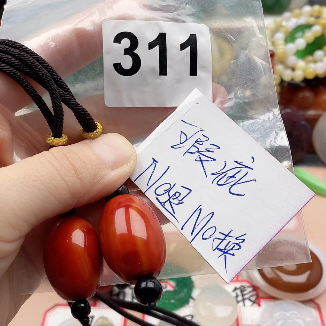 合金颈饰玛瑙/玉髓戏**生