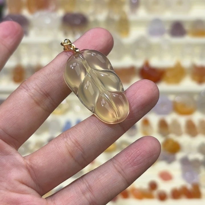 玛瑙/玉髓颈饰未镶嵌添****爱