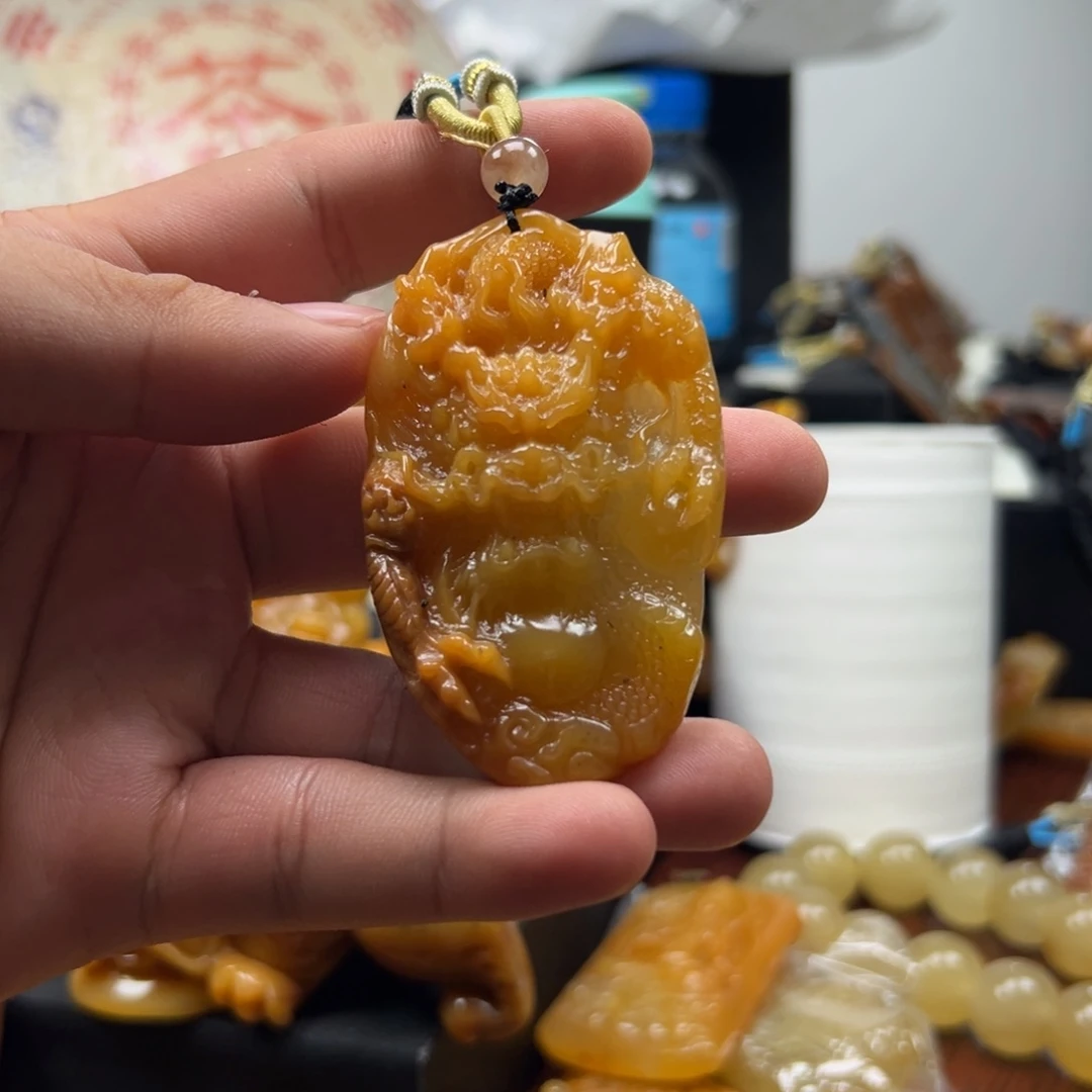 石英质玉（黄龙玉）未镶嵌hly