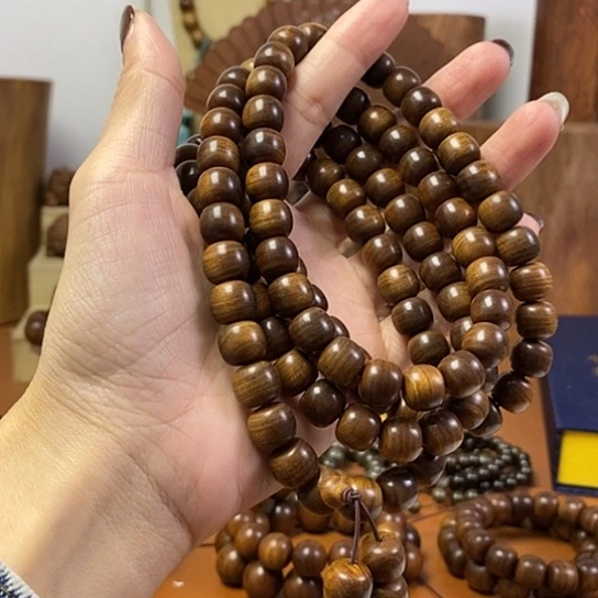 老山檀香黑肉沉水10-11桶珠108颗